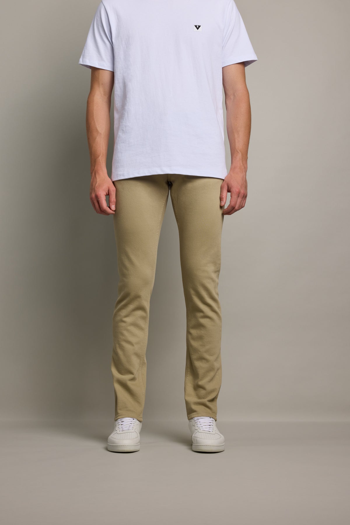 Barkers Rambler Slim Coloured Jean in taupe