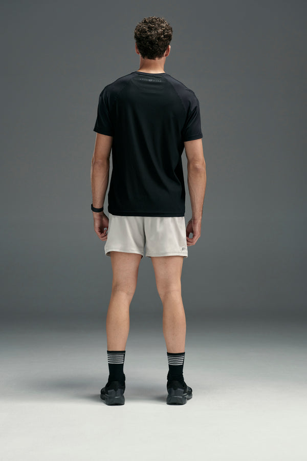 WearEver Pulse Tee in black, additional view