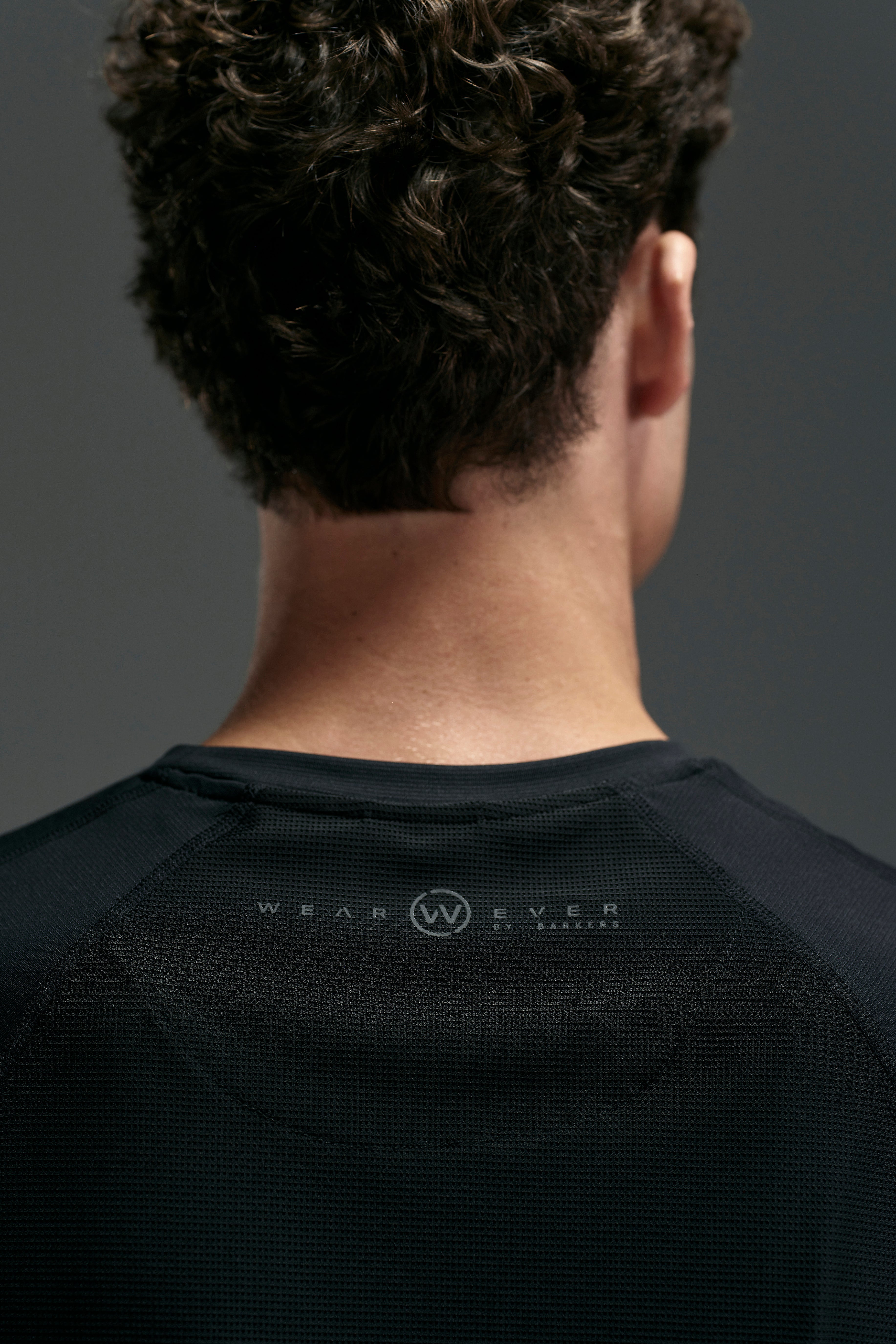 WearEver Pulse Tee in black, additional view