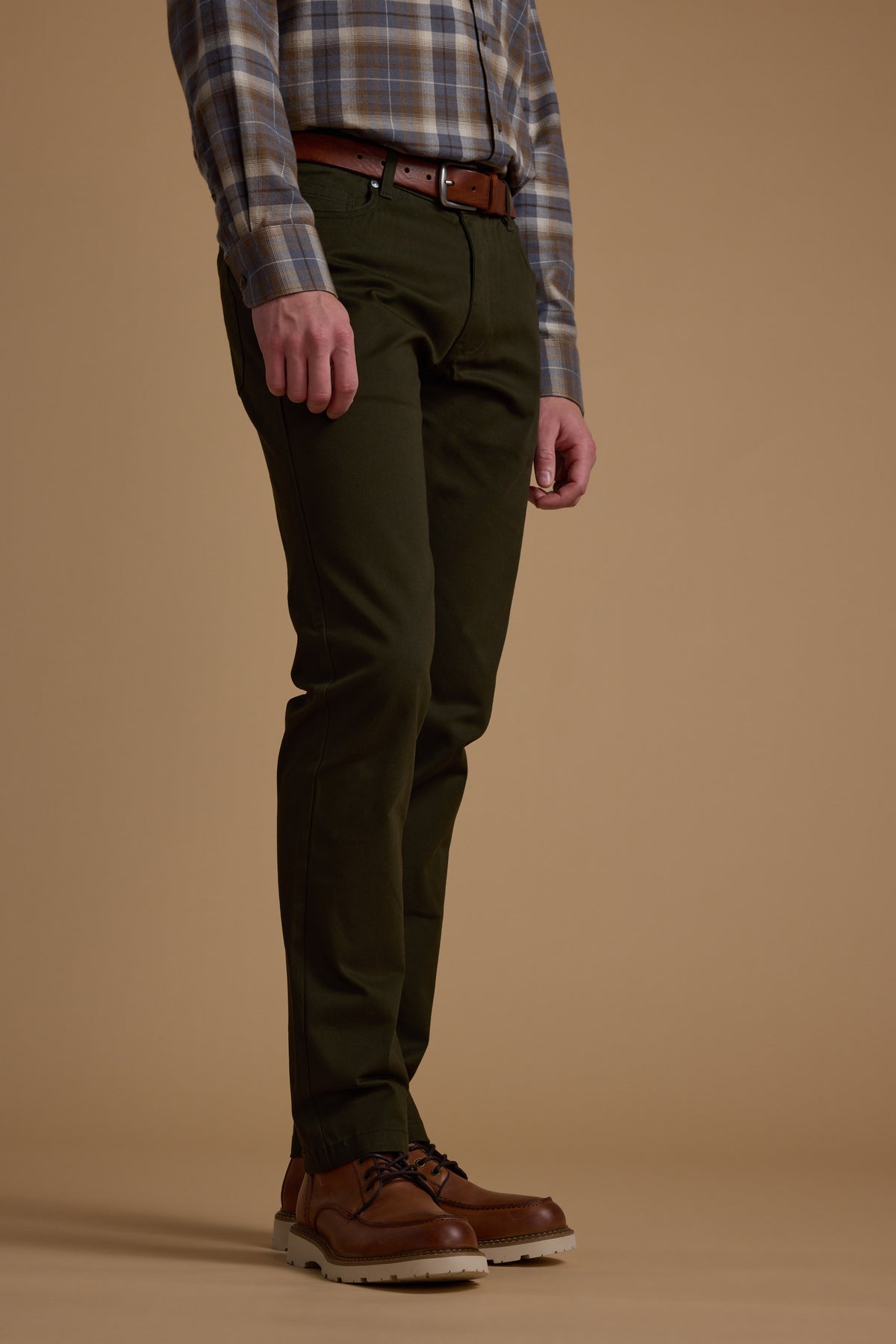 Barkers Beckett  5-Pocket Pant in olive, alternate view