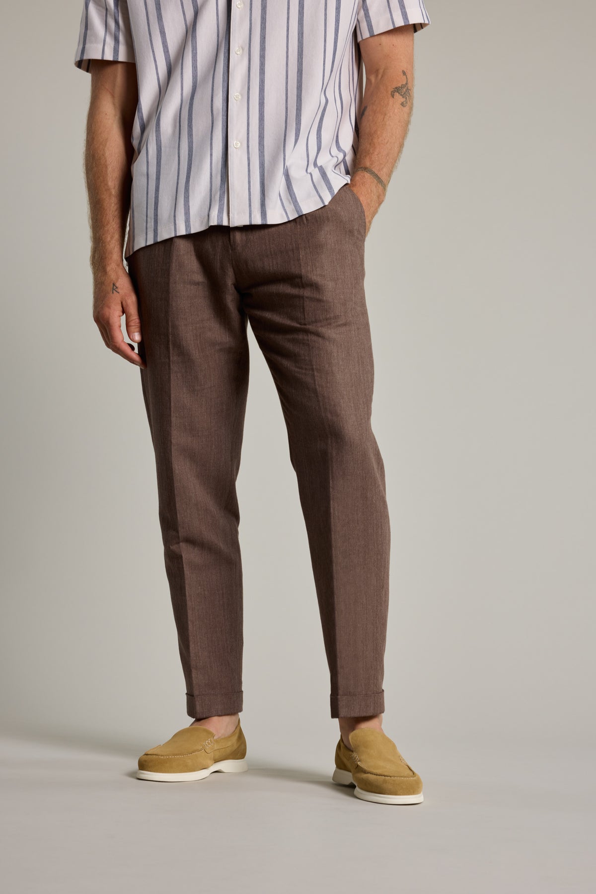 Barkers Hollins Linen Pant in brown, relaxed fit, additional view