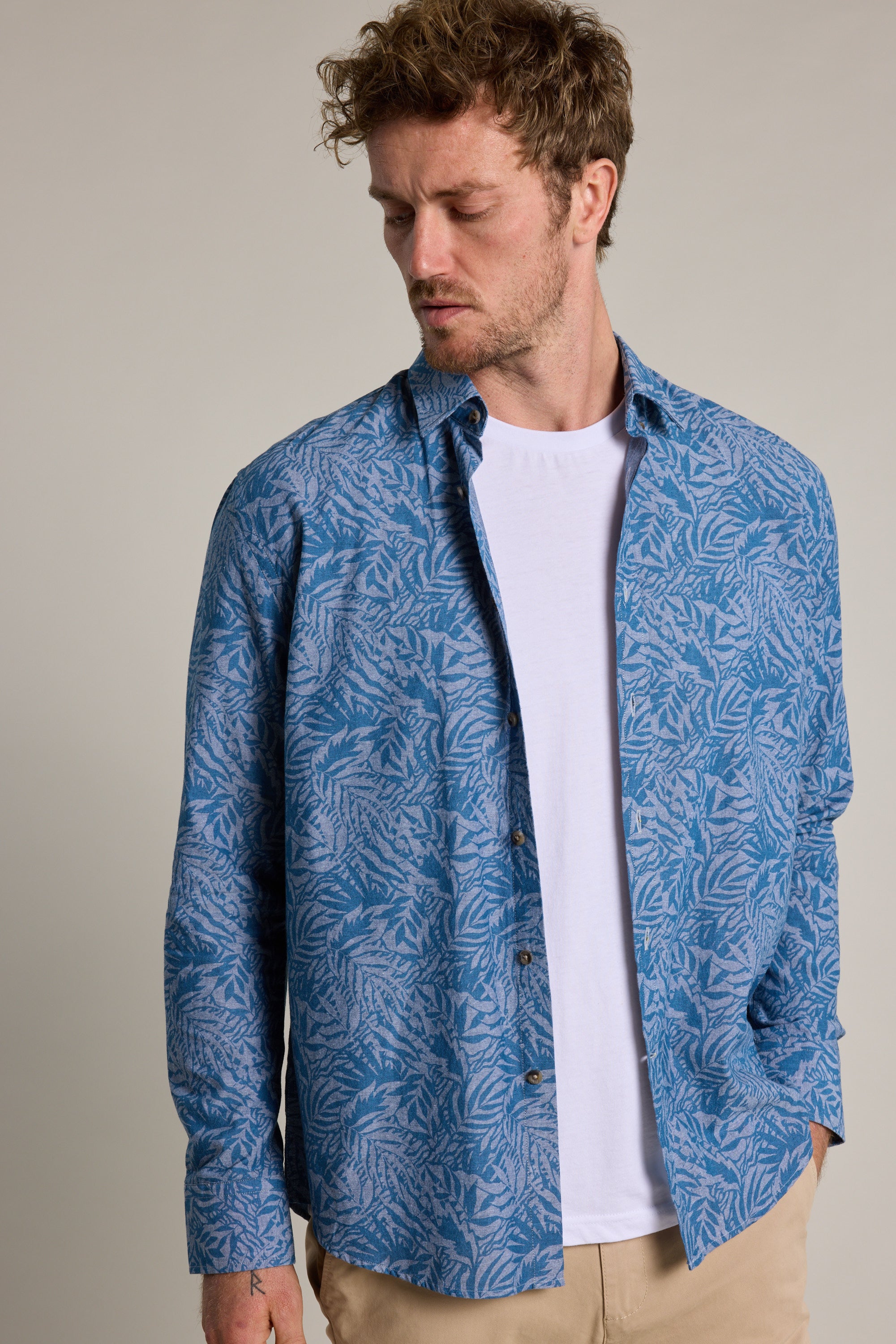 Barkers Arran Print Shirt in chambray, slim fit