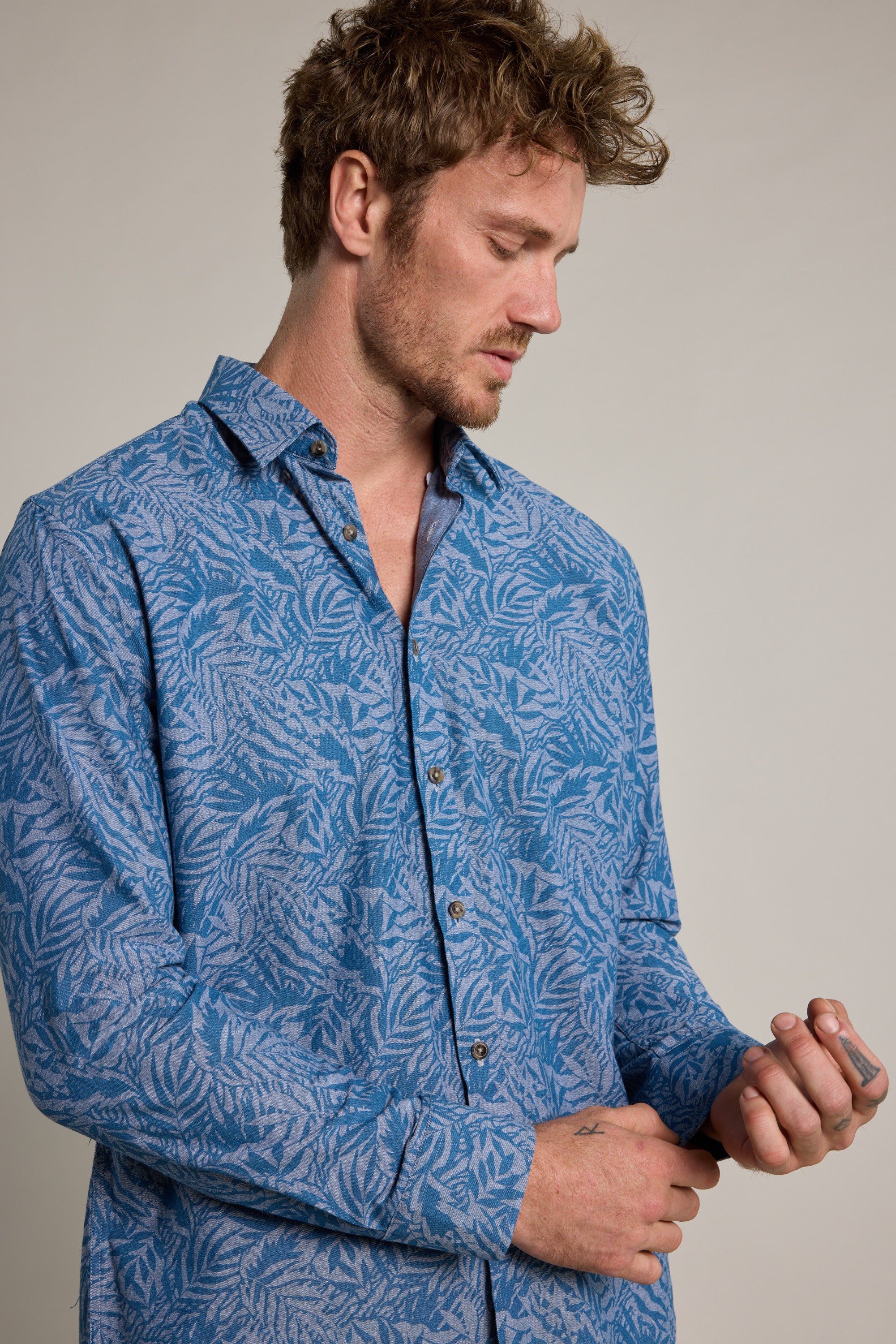 Barkers Arran Print Shirt in chambray, slim fit, additional view