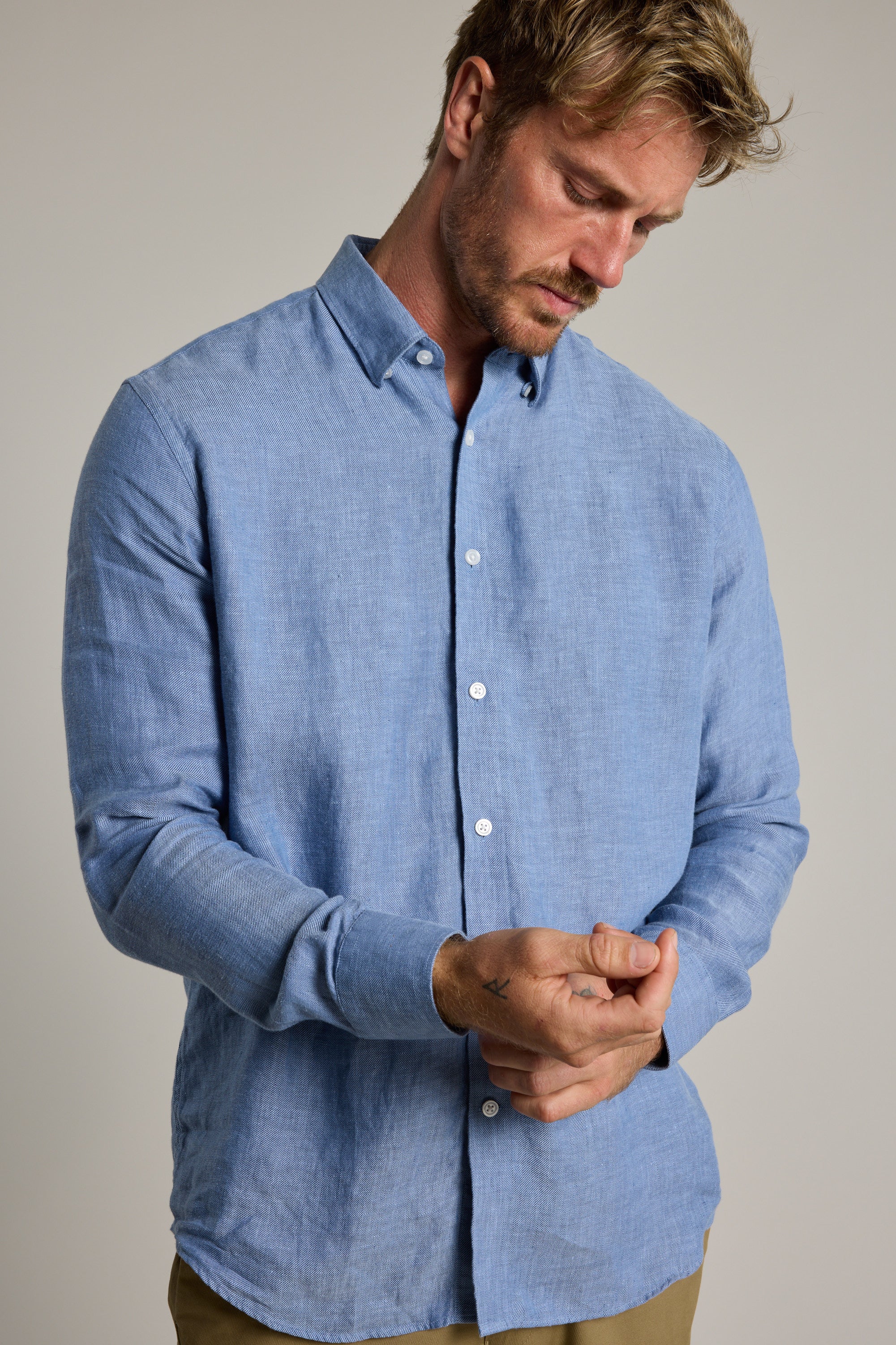Barkers Cantrellwill Business Shirt in blue, tailored fit