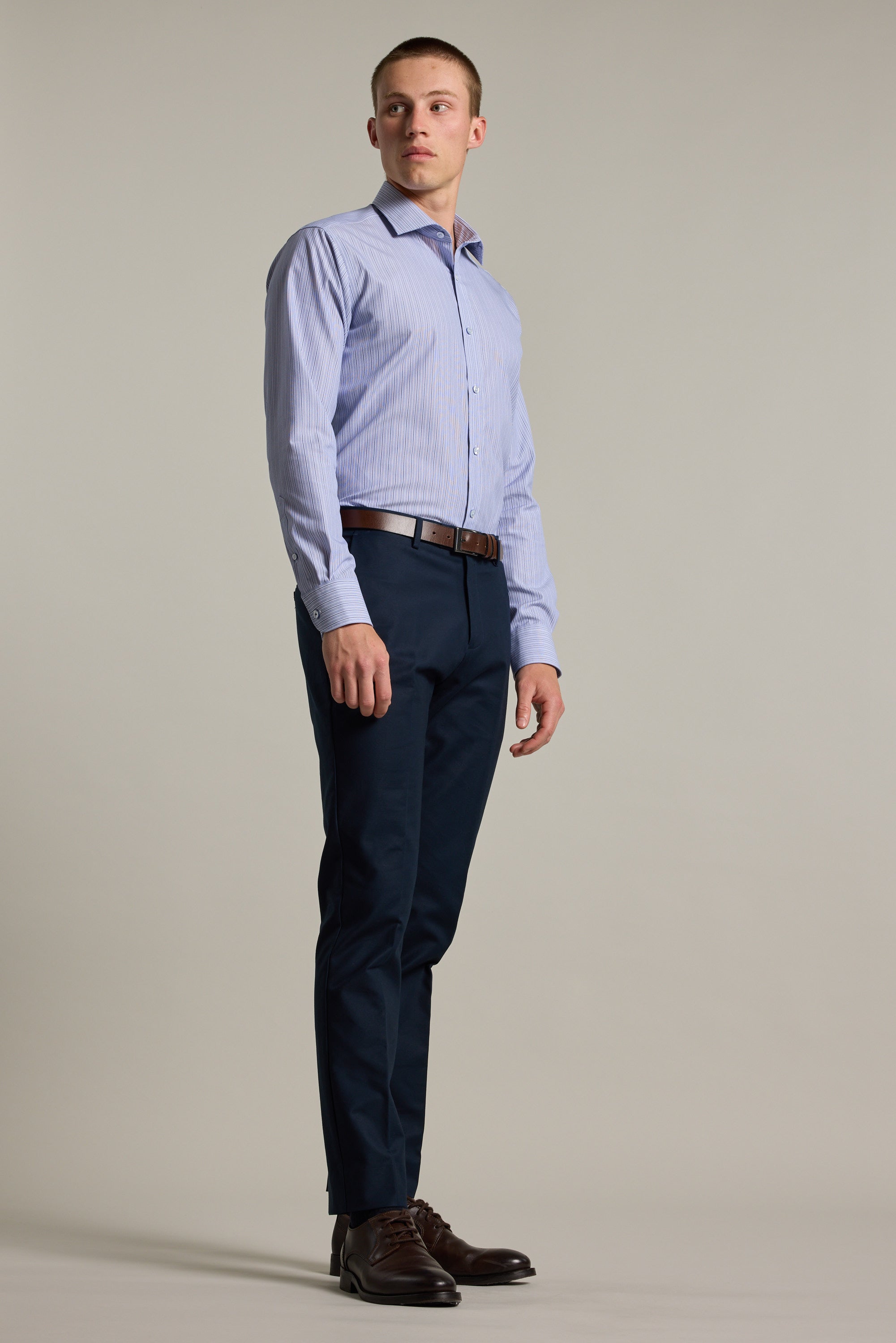 Barkers Cyrus Stripe Business Shirt in blue, tailored fit, alternate view