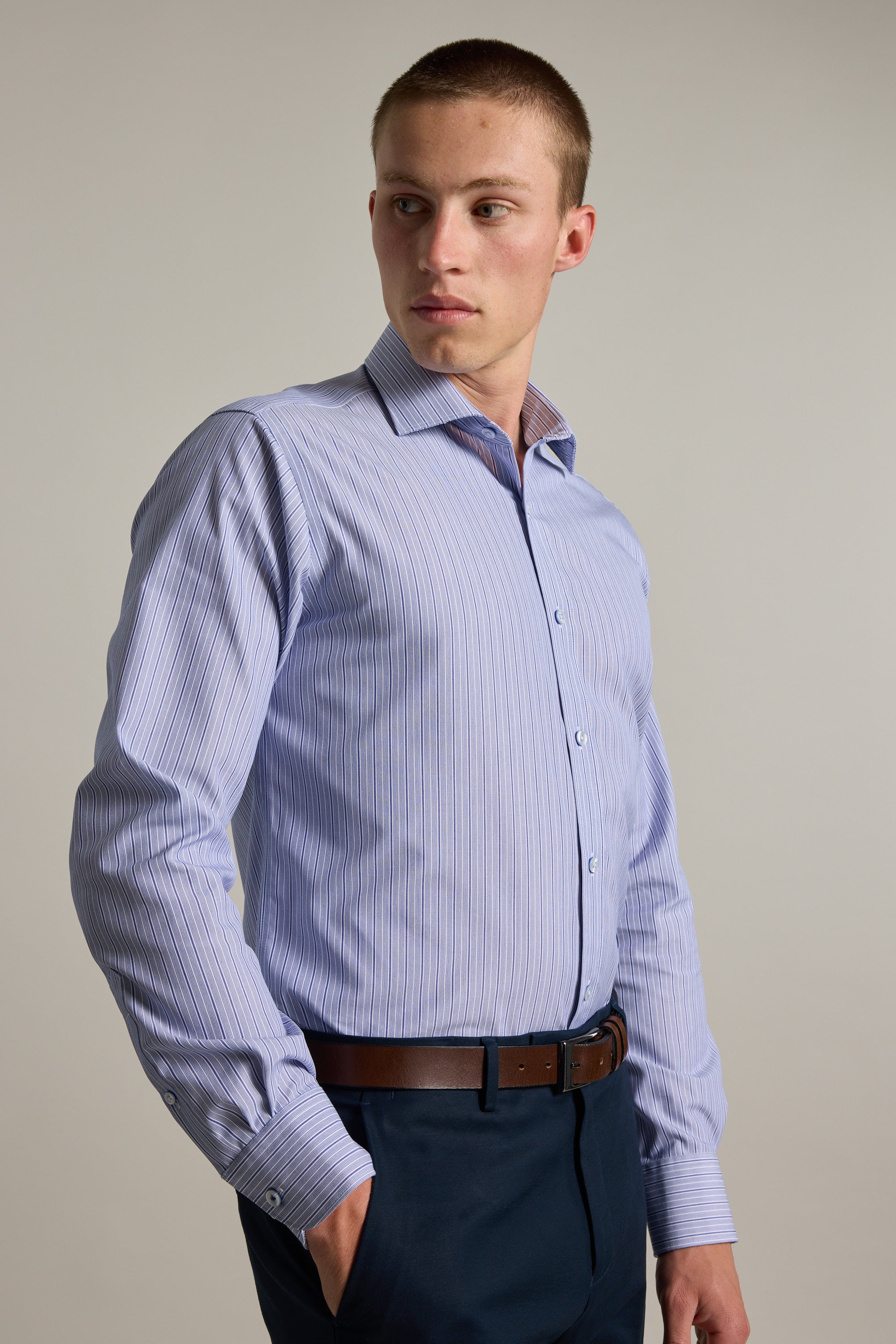 Barkers Cyrus Stripe Business Shirt in blue, tailored fit, additional view