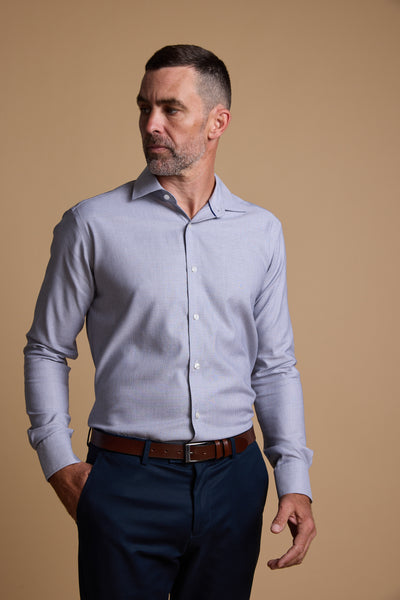 Barkers Eaton Jacquard Business Shirt in navy/white, tailored fit