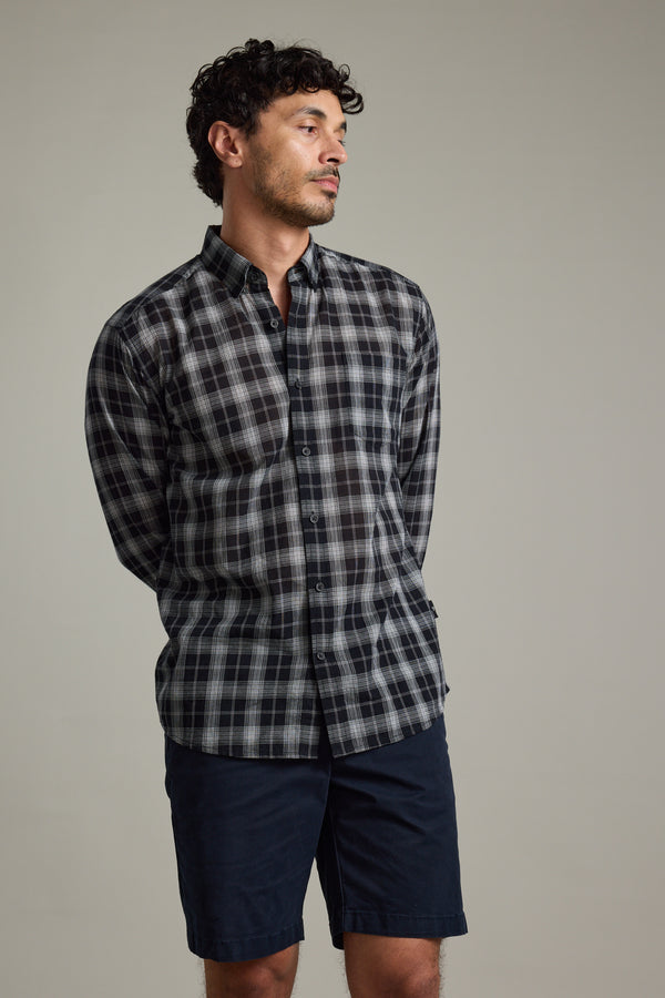 Barkers Carter Check Shirt in black/white, classic fit, additional view