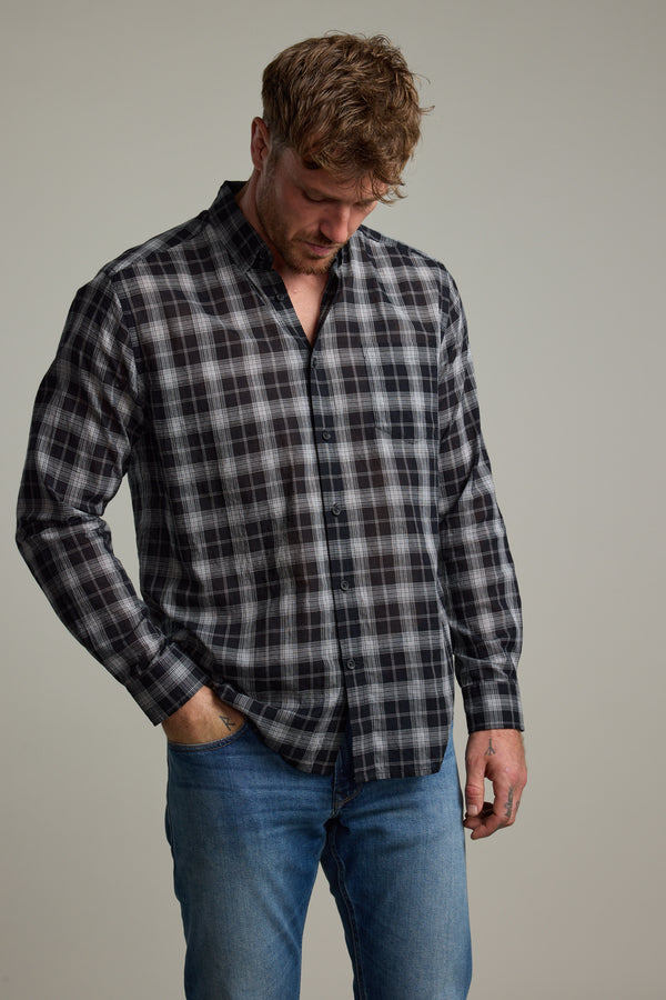 Barkers Carter Check Shirt in black/white, classic fit, additional view