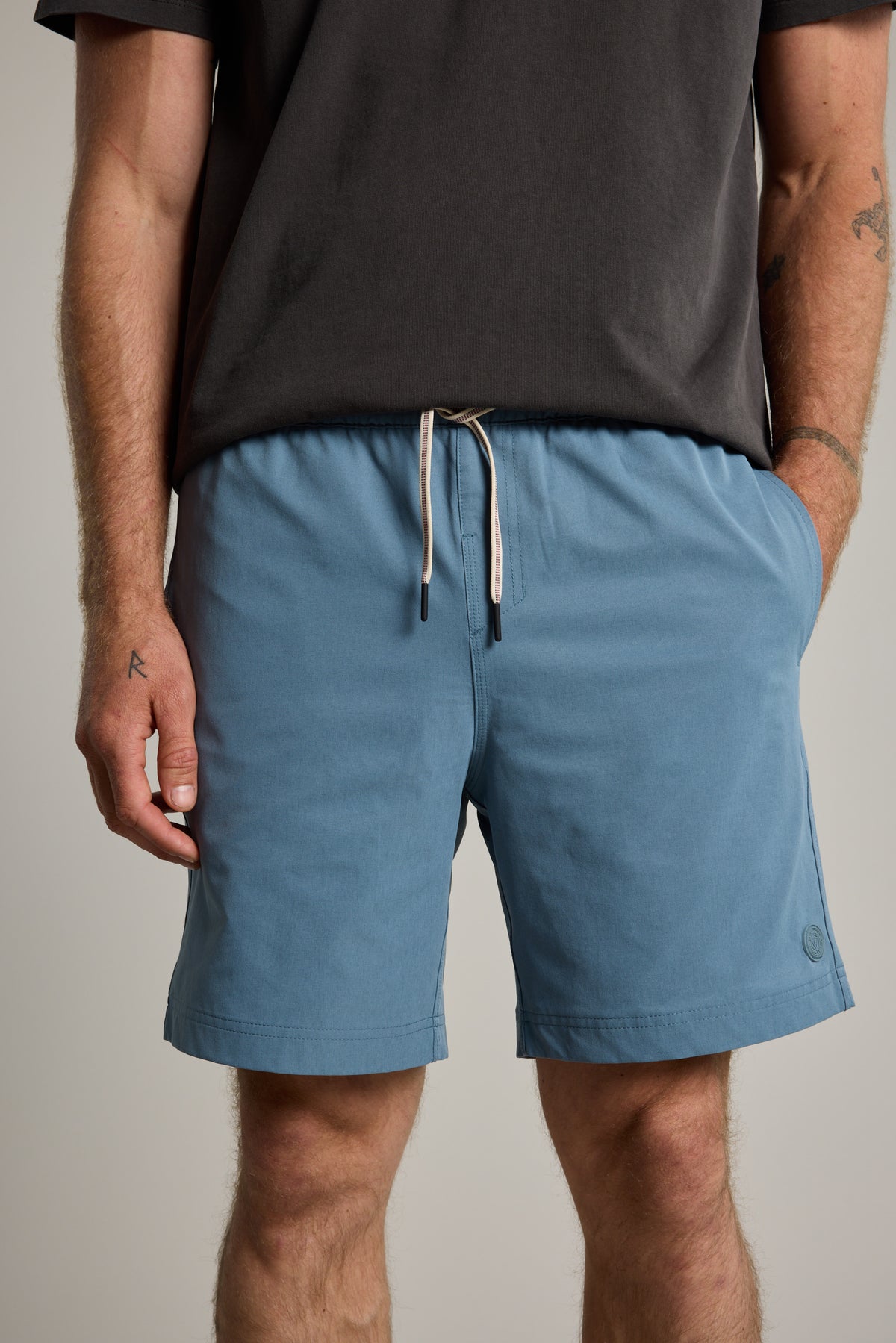 Barkers Davis Weekend Short in stone blue, alternate view