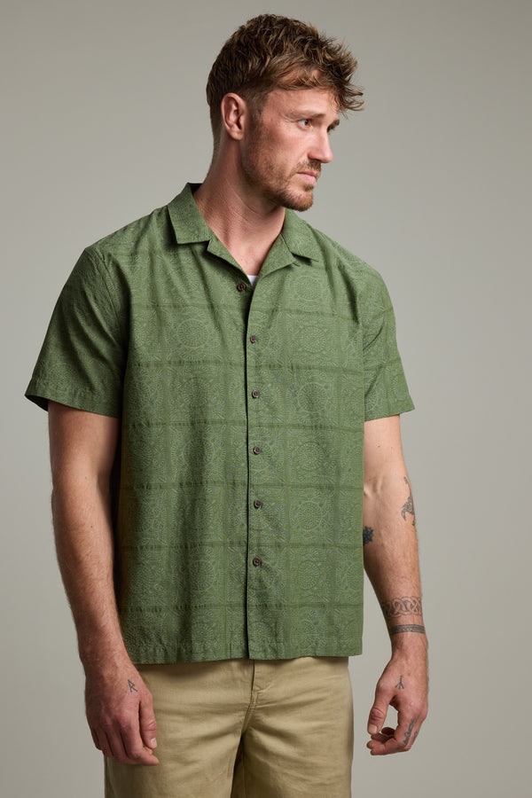 Barkers Palmetto Cuban Shirt in green, alternate view