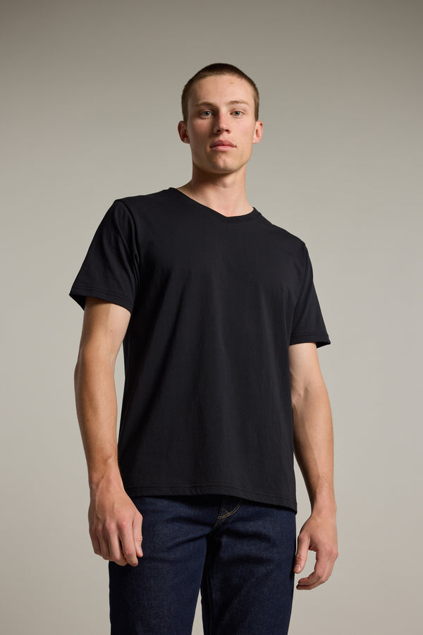 Barkers Organic Cotton V Neck Tee in black, classic fit