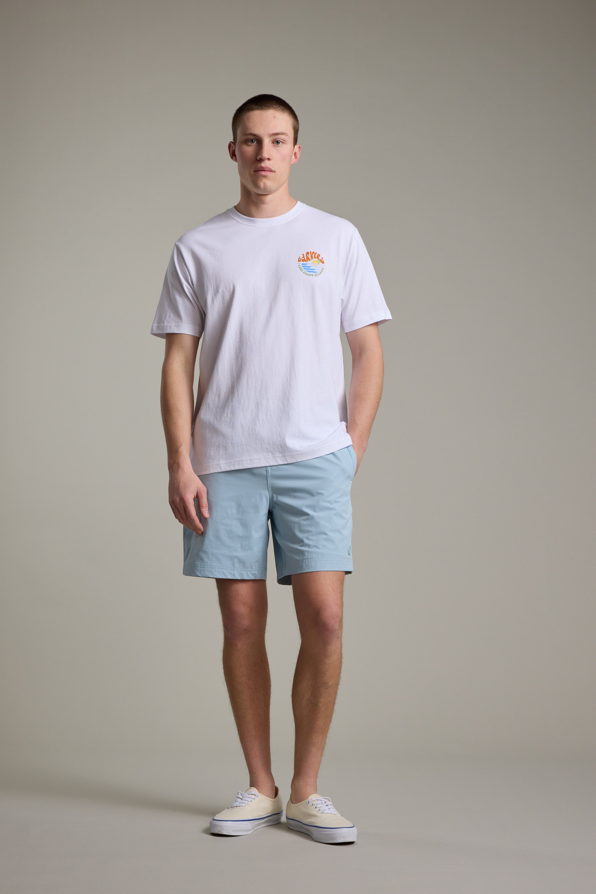 Barkers Davis Weekend Short in sky blue, relaxed fit, additional view