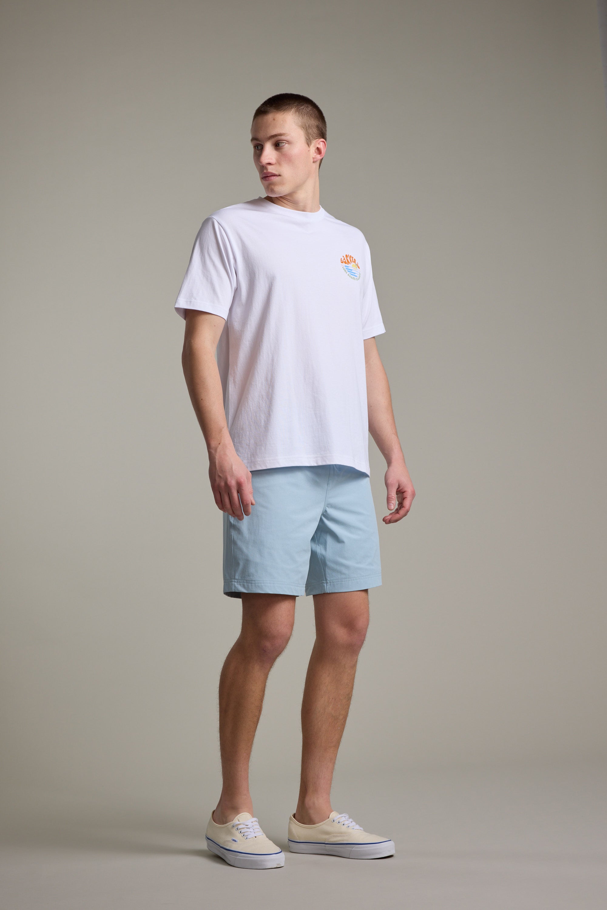 Barkers Davis Weekend Short in sky blue, relaxed fit, additional view
