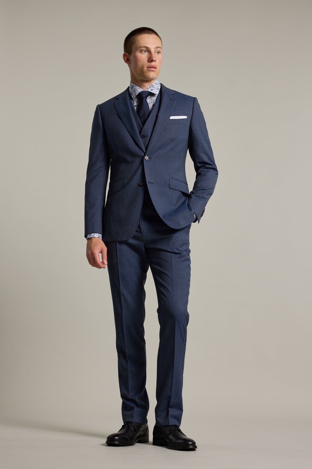 Barkers Yeaton Texture Suit Jacket in blue, additional view
