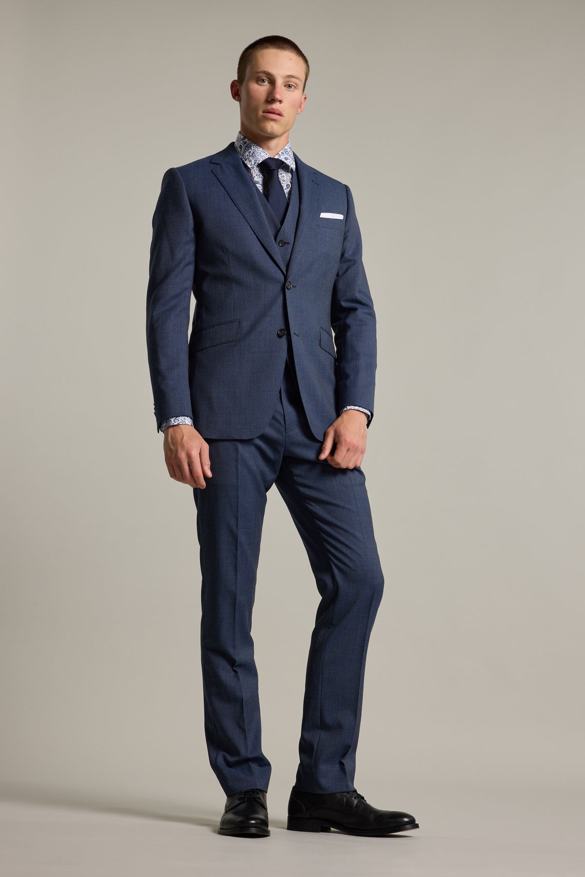 Barkers Yeaton Texture Suit Jacket in blue, additional view