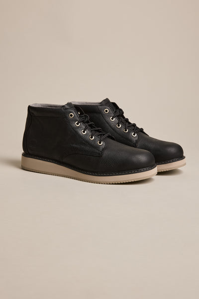 Timberland Redwood Edge Chukka Boot in black